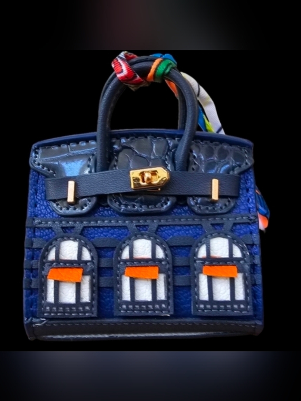 Bag Charm AirPods Case - Blue - Picture 4 of 4